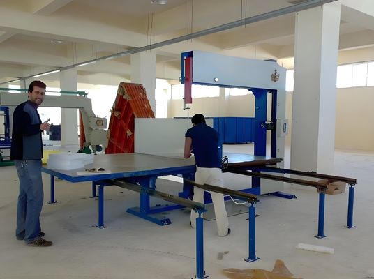 Электрическая машина для резки блоков из квадратной пены H800 мм Высота резки слева направо Путь резки